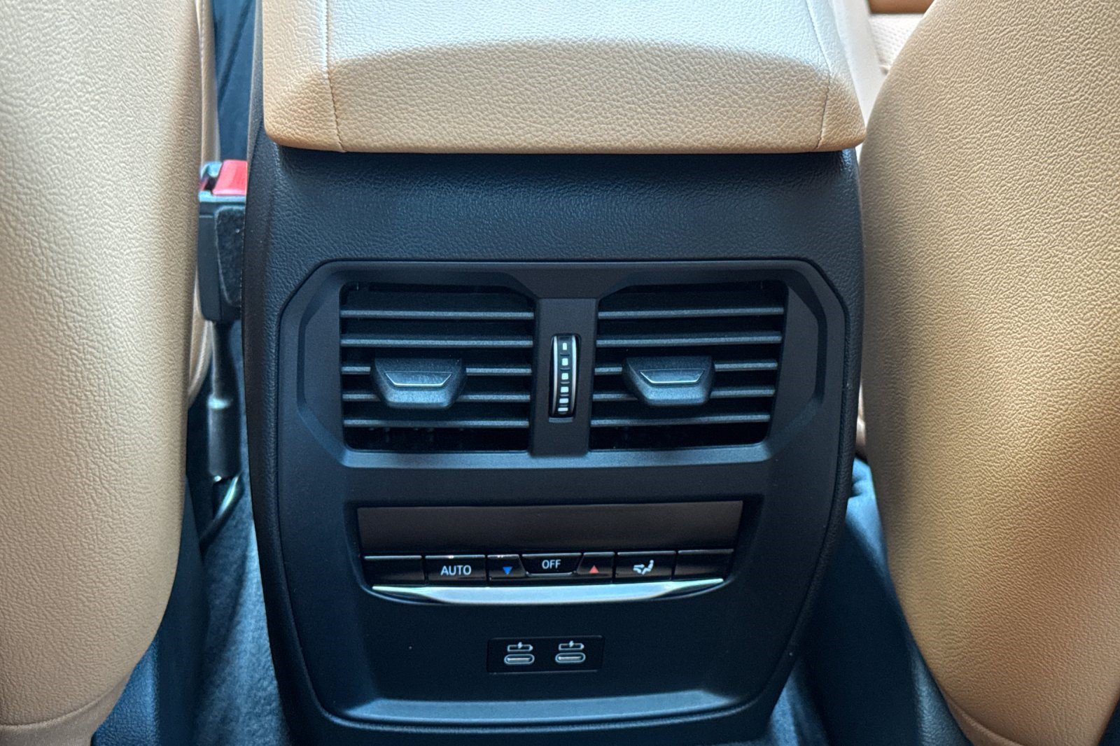 Used 2023 BMW i4 eDrive40 w/ Premium Package RWD image 16