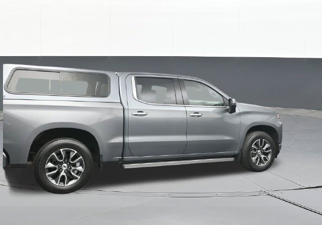 Used 2021 Chevrolet Silverado 1500 High Country w/ Technology Package RWD image 16