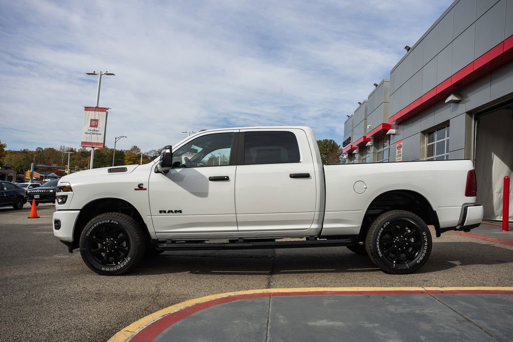 New 2026 RAM 2500 Big Horn AWD/4WD image 4