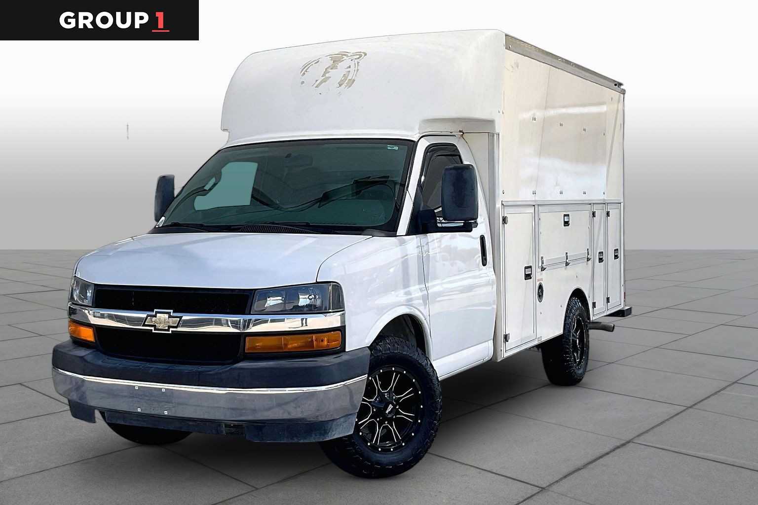 Used 2019 Chevrolet Express 3500 w/ Power Convenience Package RWD image 1