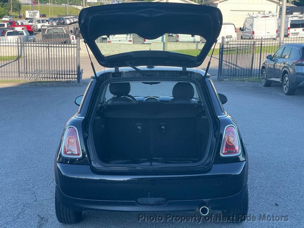 Used 2010 MINI Cooper Hardtop FWD image 29