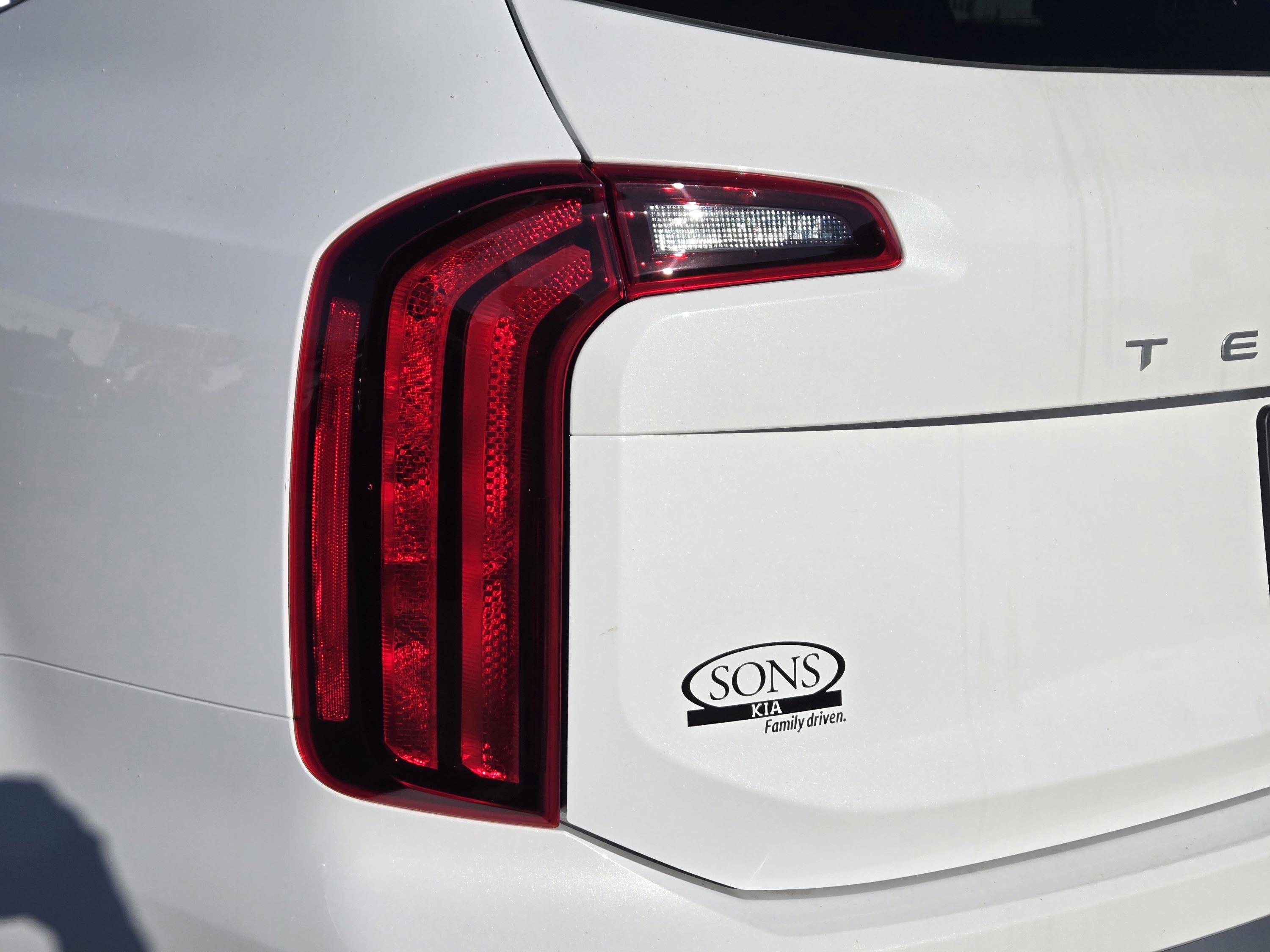 New 2025 Kia Telluride LX FWD image 9