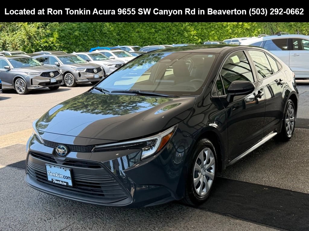 Used 2023 Toyota Corolla LE FWD image 4