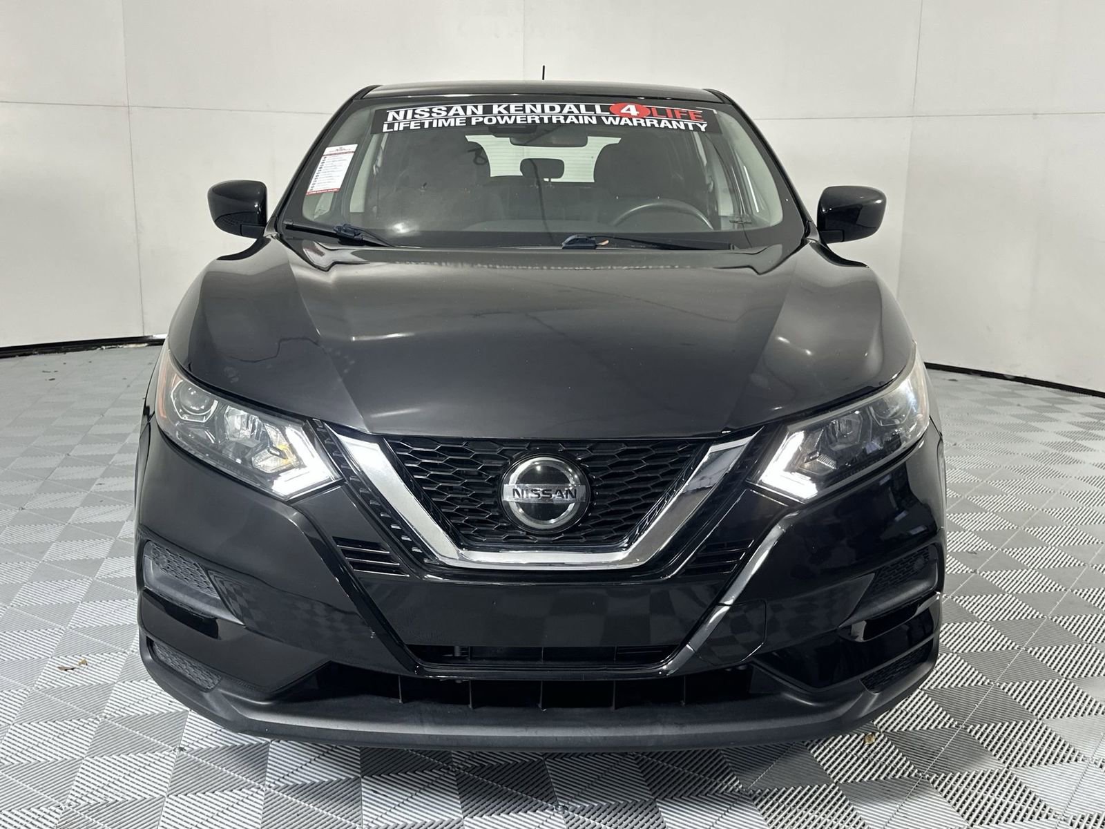 Used 2020 Nissan Rogue Sport S FWD image 3