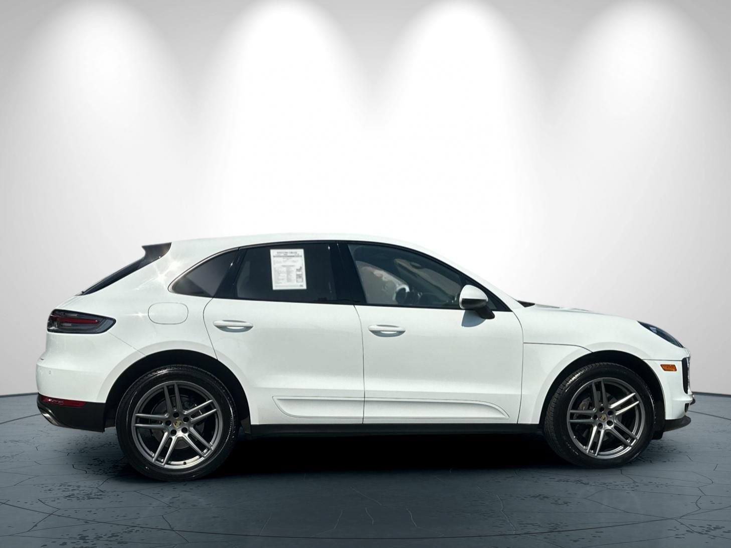 Used 2019 Porsche Macan AWD/4WD image 3