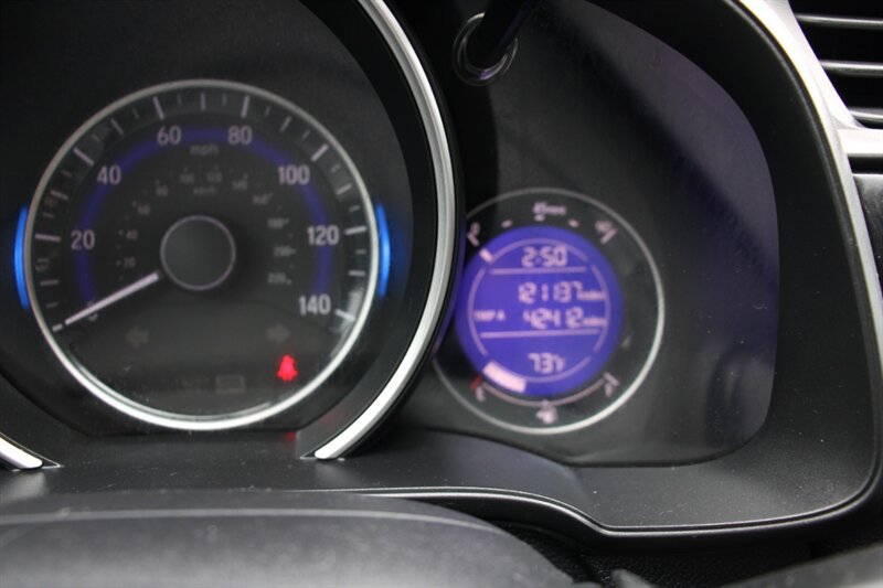 Used 2018 Honda Fit Sport image 7