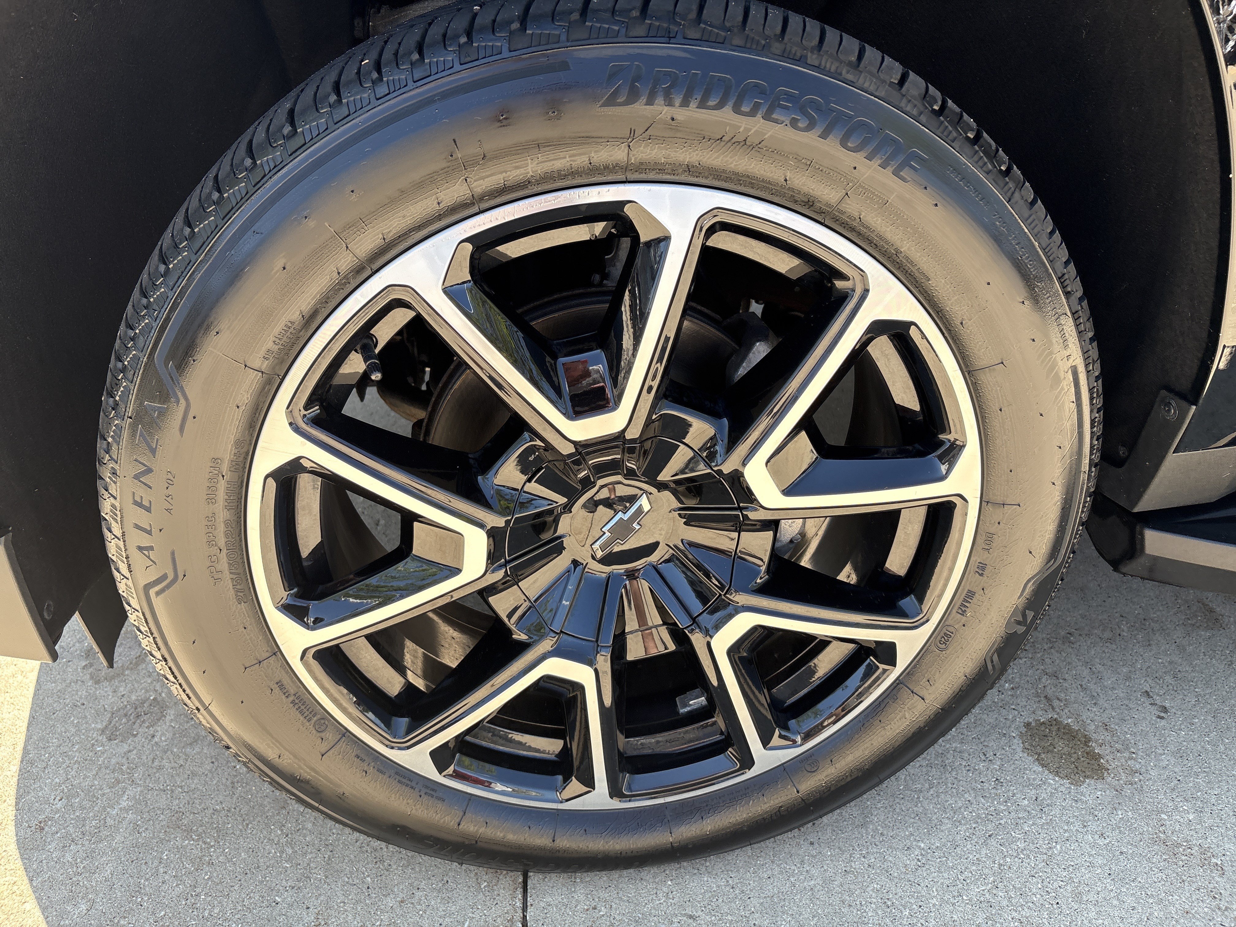 Used 2022 Chevrolet Tahoe RST w/ Luxury Package AWD/4WD image 9