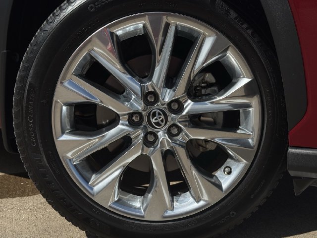 Used 2023 Toyota Highlander Limited AWD/4WD image 9