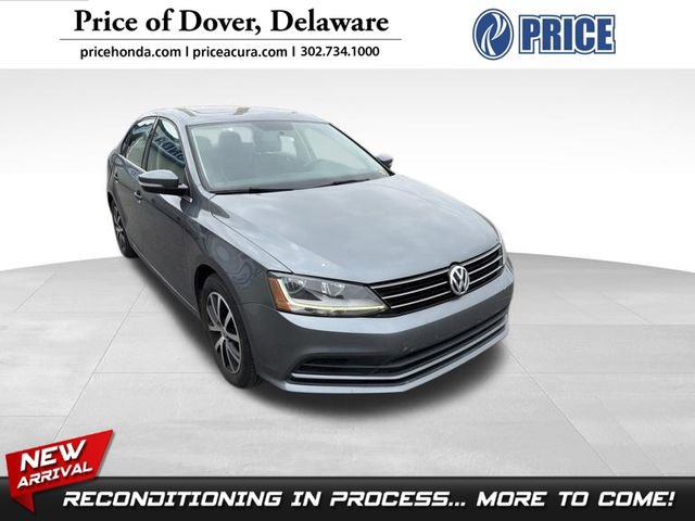 Used 2017 Volkswagen Jetta SE FWD image 1