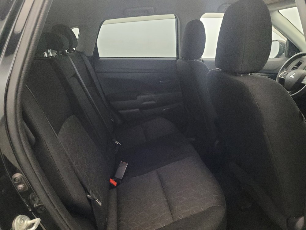 Used 2021 Mitsubishi Outlander Sport ES FWD image 19