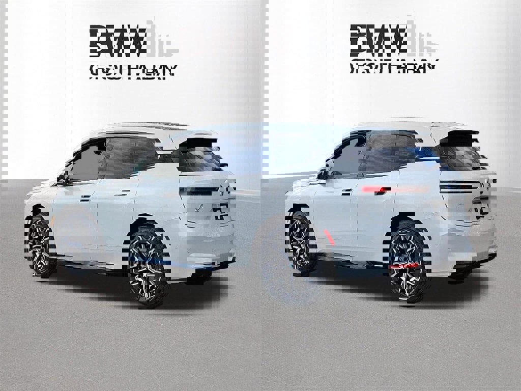 New 2026 BMW iX xDrive60 image 5