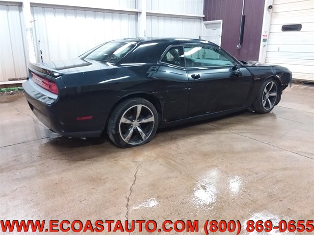 Used 2013 Dodge Challenger R/T RWD image 2