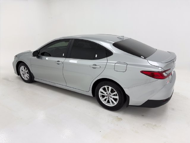 Used 2026 Toyota Camry LE w/ Convenience Package FWD image 37