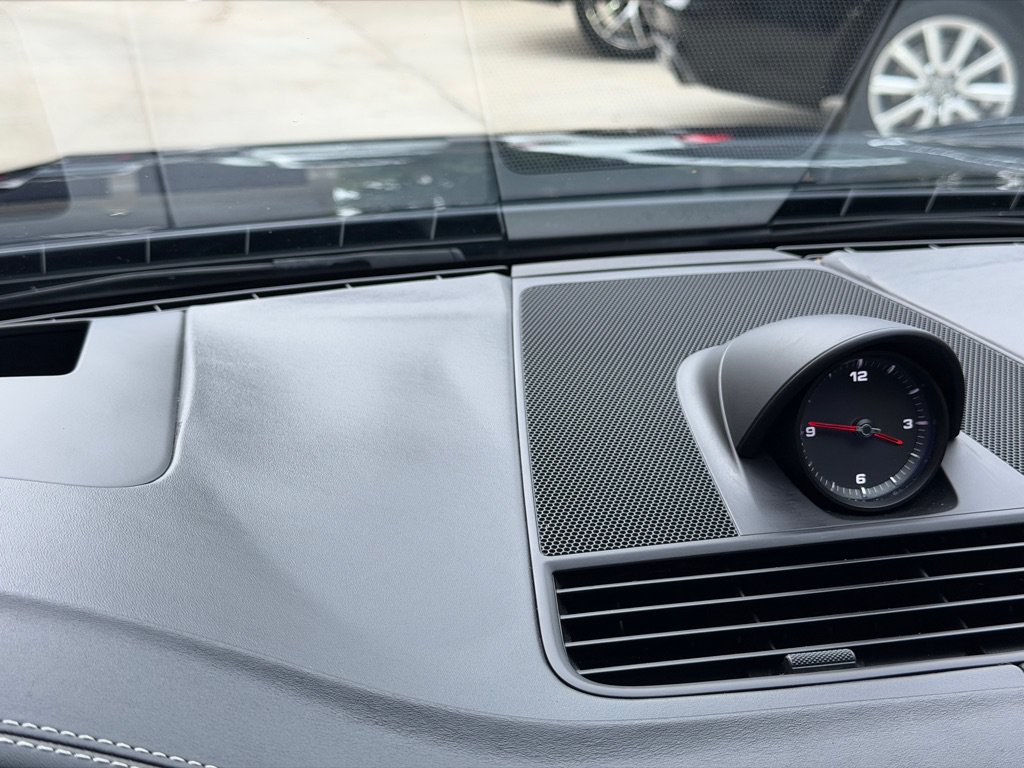 Used 2023 Porsche Panamera 4 Platinum Edition AWD/4WD image 44