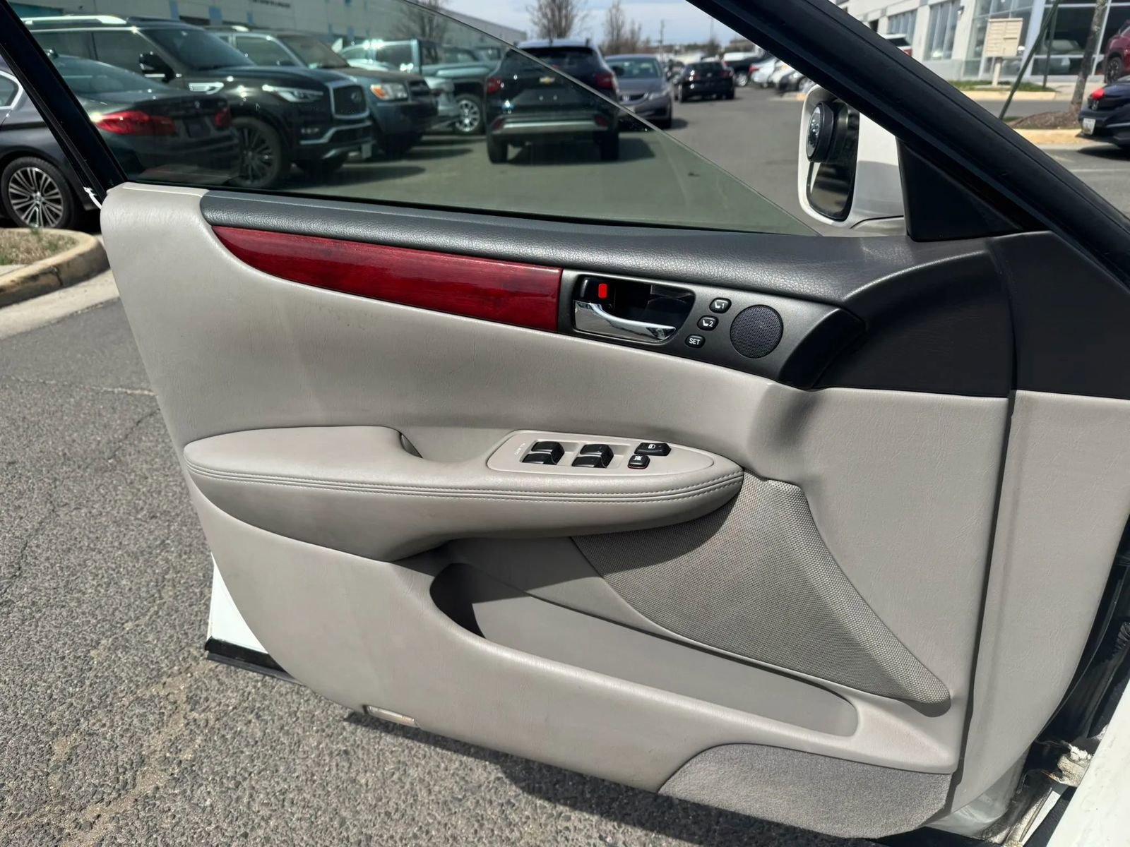 Used 2003 Lexus ES 330 FWD image 35