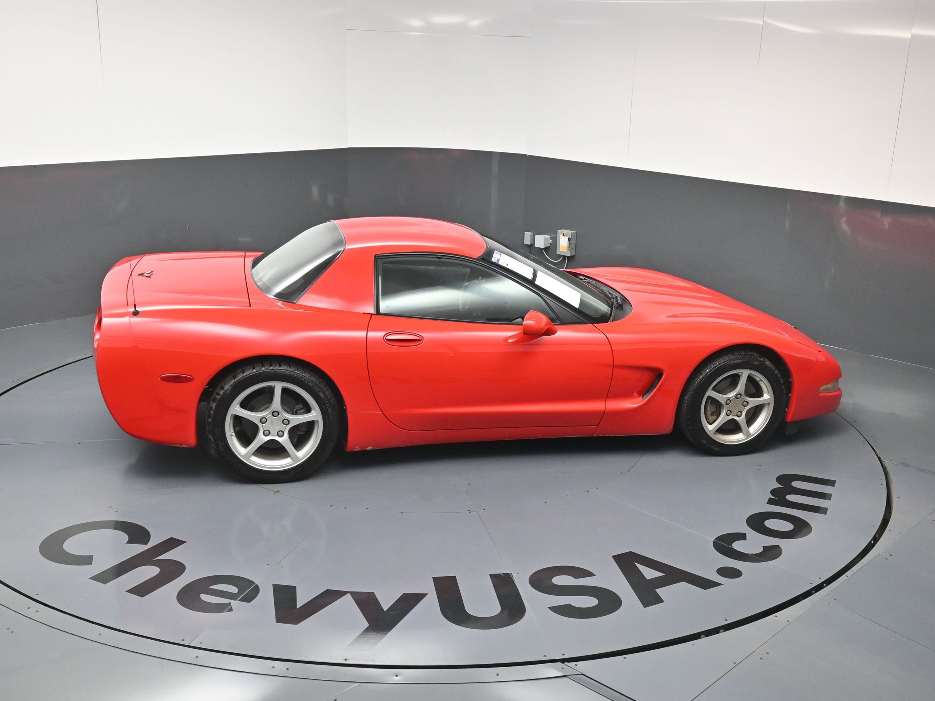 Used 2000 Chevrolet Corvette Coupe image 31