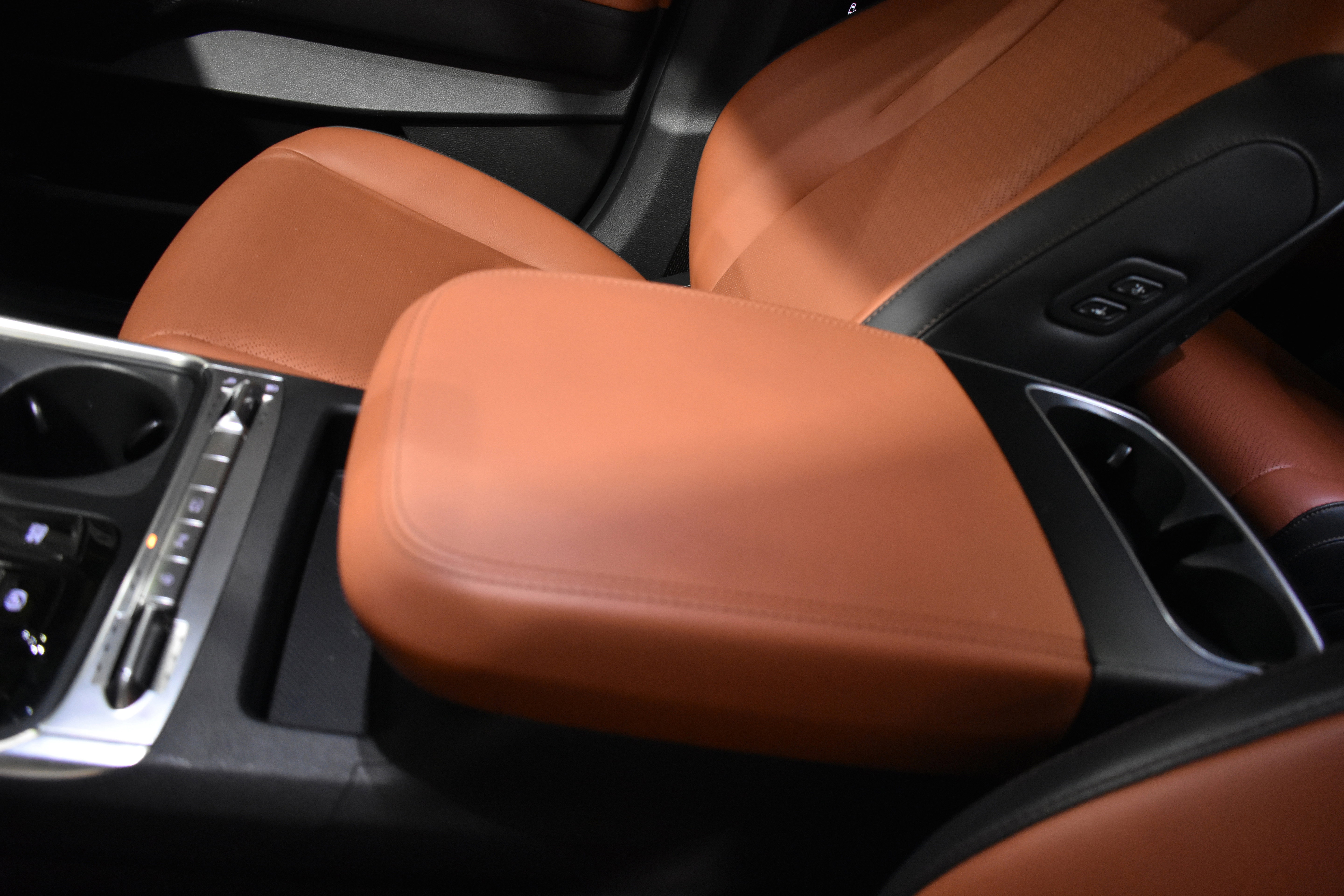 Used 2025 Kia Carnival SX Prestige image 25