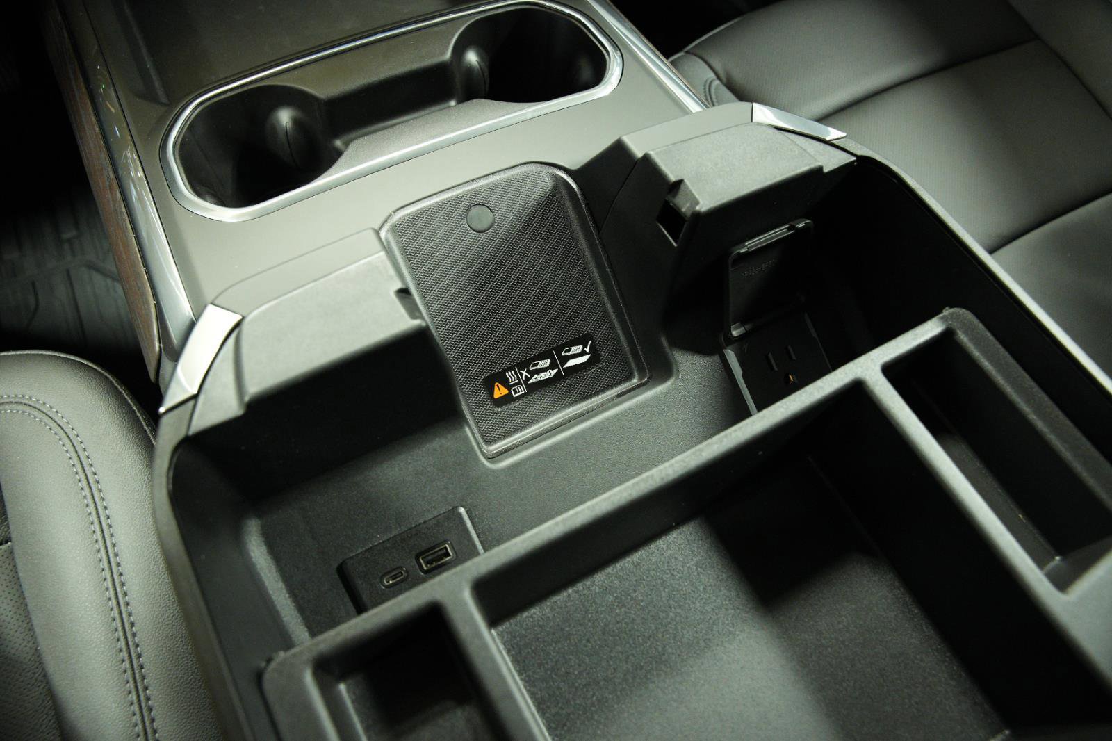 New 2025 GMC Sierra 2500 SLT w/ SLT Premium Package image 39