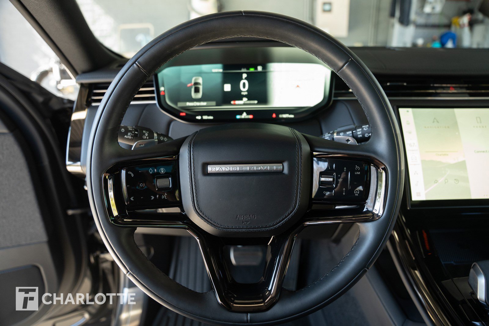 Used 2025 Land Rover Range Rover Sport Dynamic SE image 18