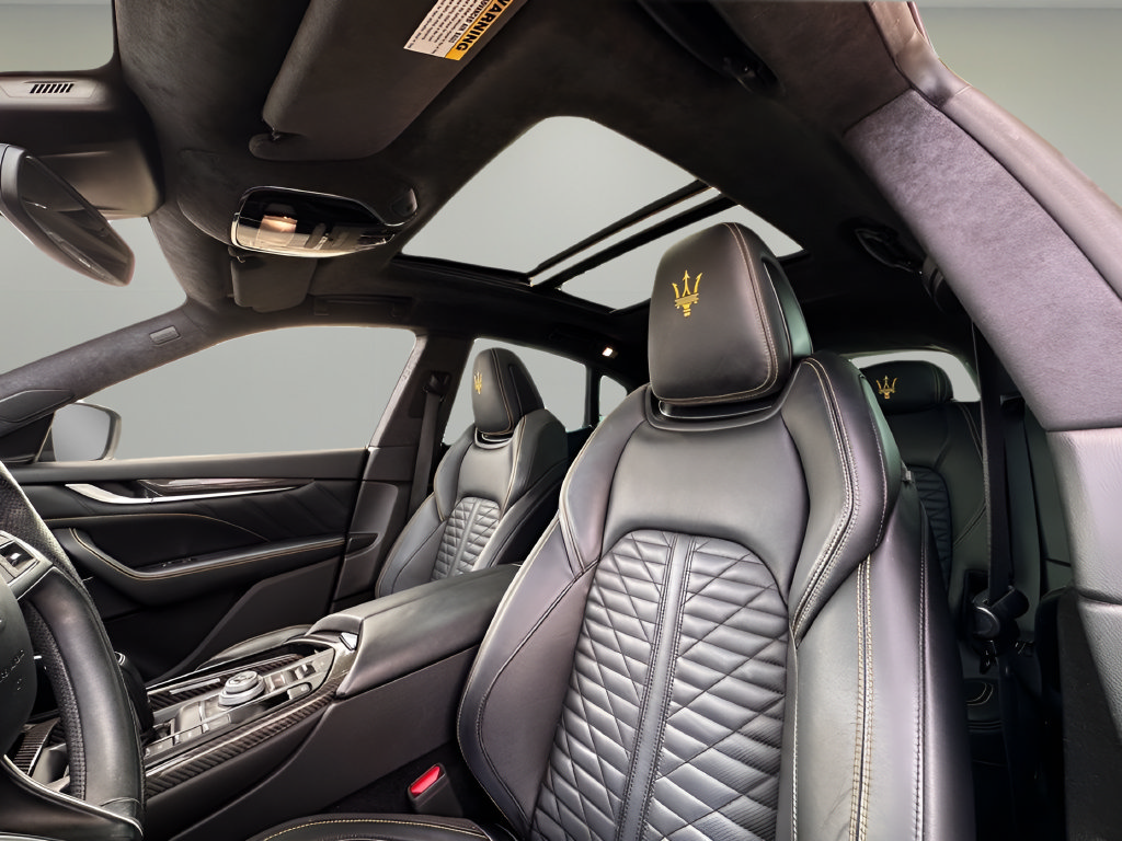 Used 2022 Maserati Levante F Tributo AWD/4WD image 18
