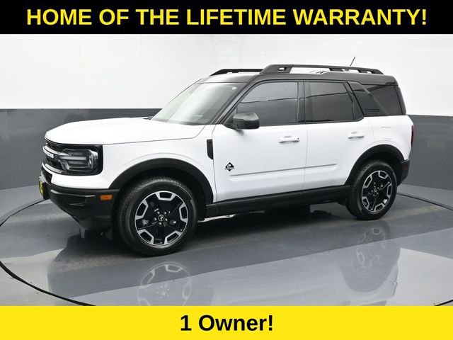 Used 2024 Ford Bronco Sport Outer Banks w/ Tech Package image 3