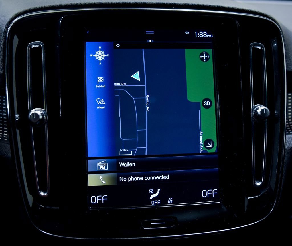 Used 2020 Volvo XC40 T5 R-Design w/ Protection Package Premier image 19