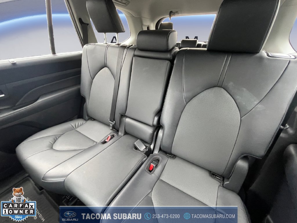Used 2026 Toyota Grand Highlander AWD image 16