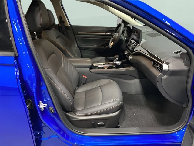 Certified 2025 Nissan Altima 2.5 SR w/ SR Premium Package AWD/4WD image 24