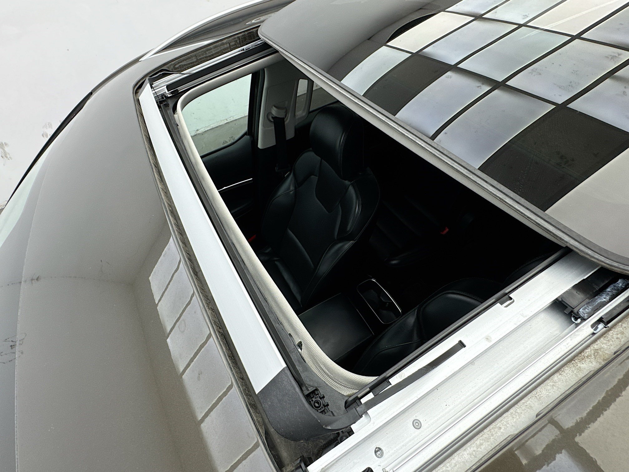 Used 2024 Kia Telluride S w/ S Sunroof Package FWD image 14