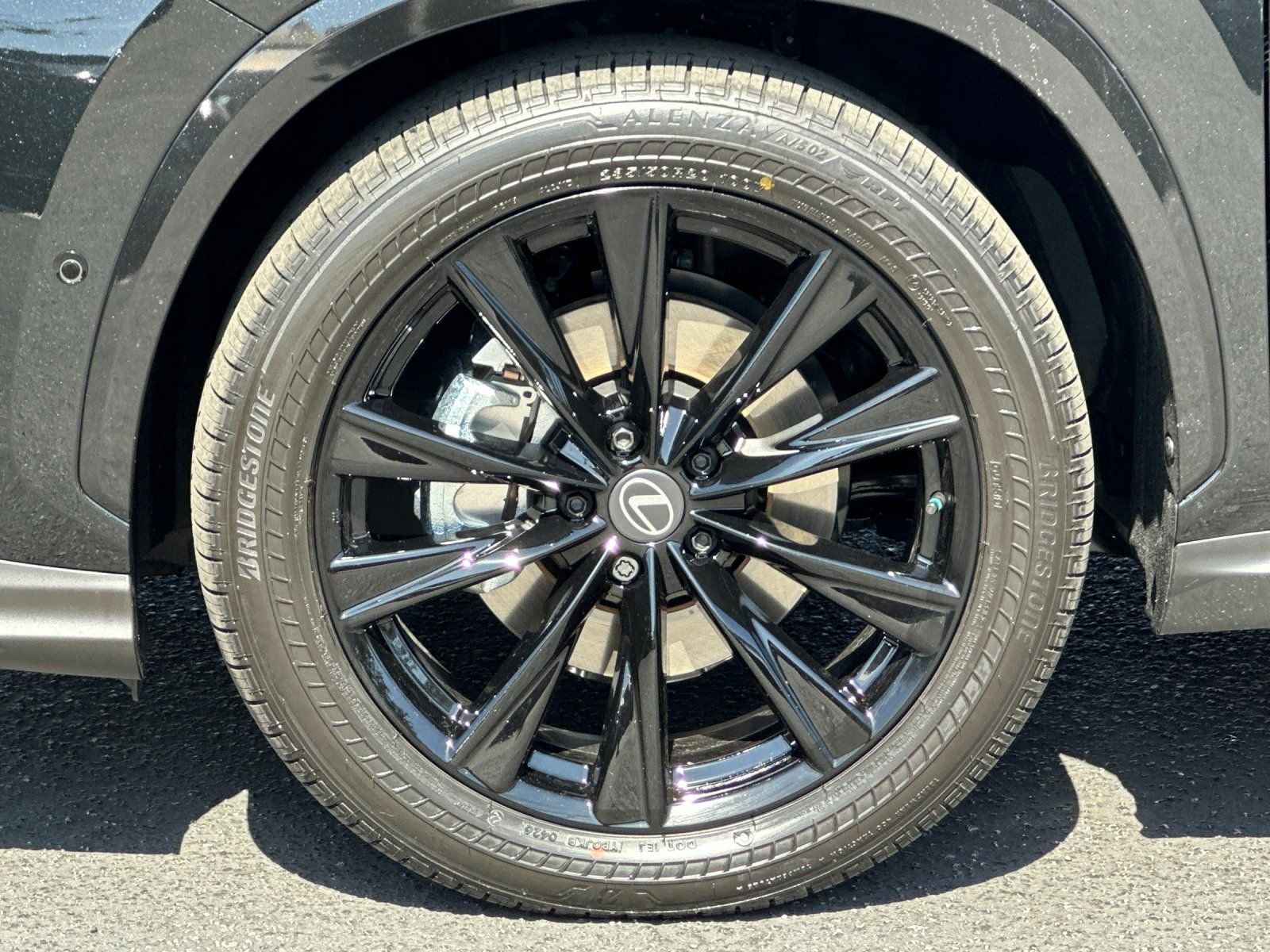 Used 2026 Lexus NX 450h+ F Sport w/ Accessory Package (2T) AWD/4WD image 31