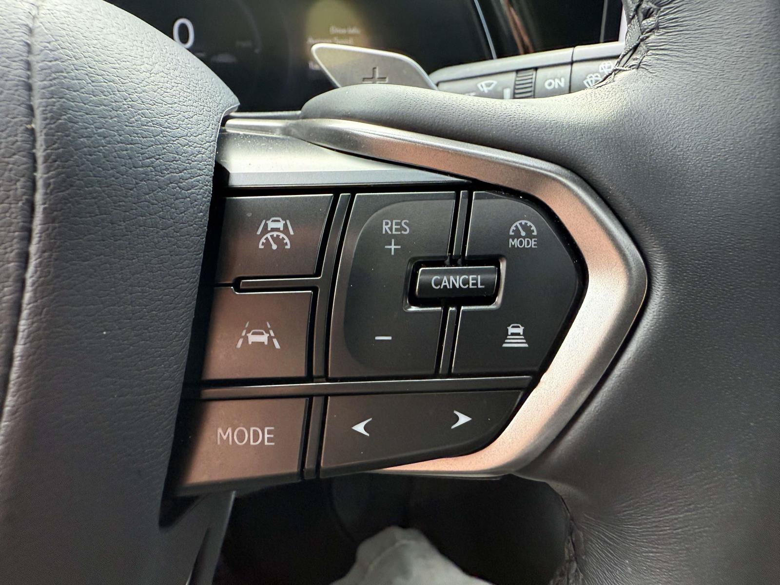 Used 2025 Lexus RX 350h AWD/4WD image 21