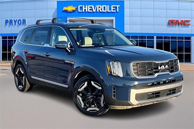 Used 2023 Kia Telluride S w/ S Sunroof Package image 1