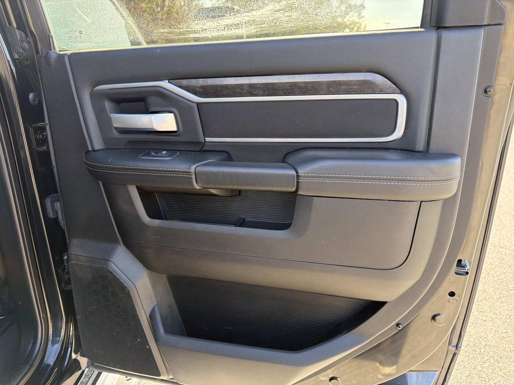 Used 2024 RAM 3500 Big Horn image 20