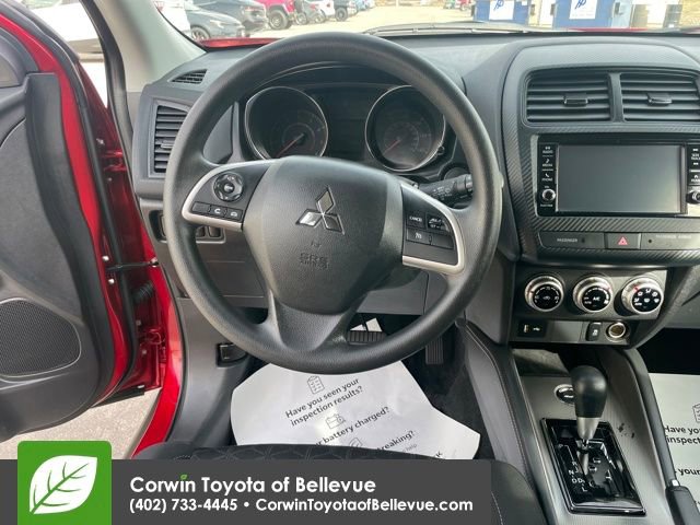 Used 2025 Mitsubishi Outlander Sport ES image 21