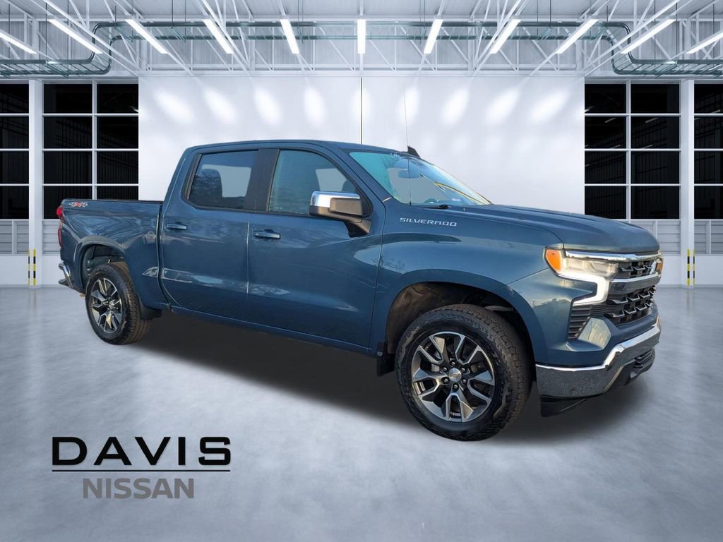 Used 2024 Chevrolet Silverado 1500 LT AWD/4WD image 1