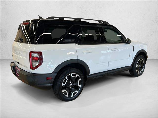Used 2023 Ford Bronco Sport Outer Banks w/ Tech Package AWD/4WD image 5