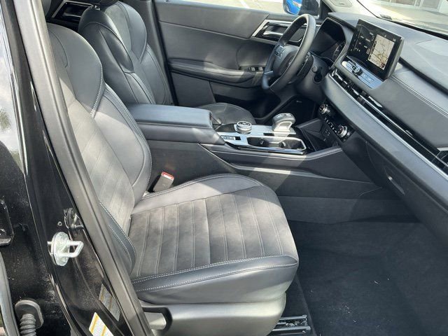 Used 2025 Mitsubishi Outlander SE AWD/4WD image 21