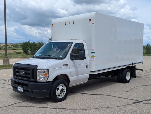 Used 2023 Ford E-450 and Econoline 450 Super Duty RWD image 4