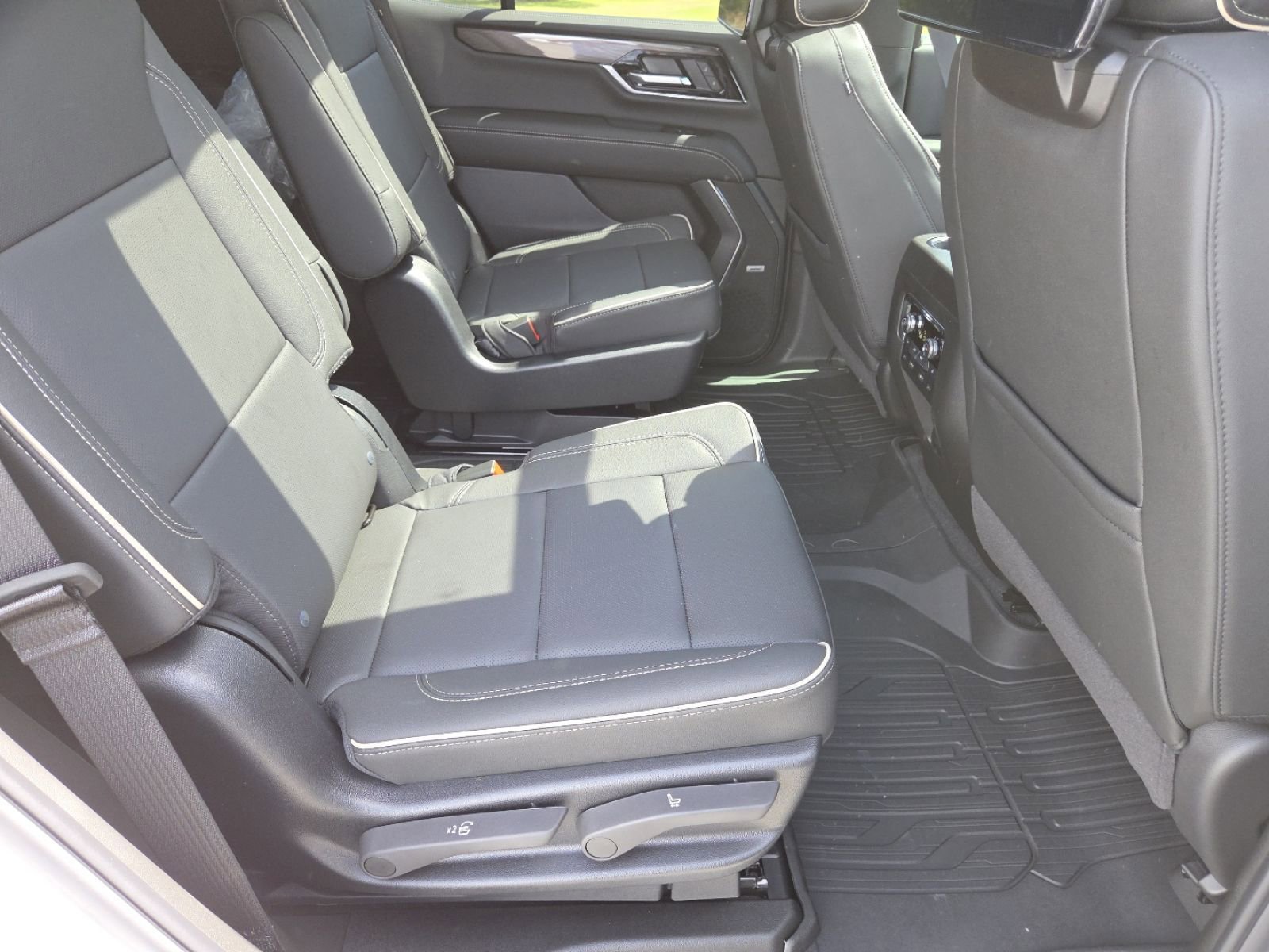 New 2026 GMC Yukon Elevation image 31