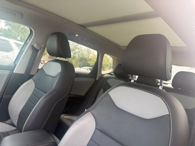 Used 2022 Volkswagen Taos SEL AWD/4WD image 18