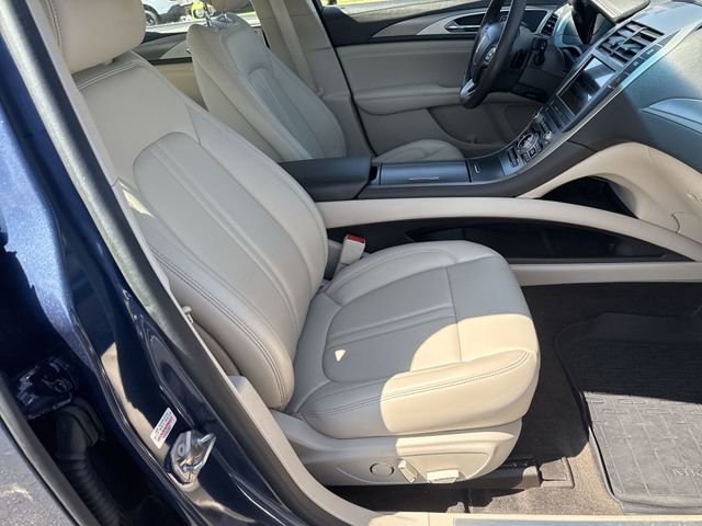 Used 2018 Lincoln MKZ Premiere FWD image 25