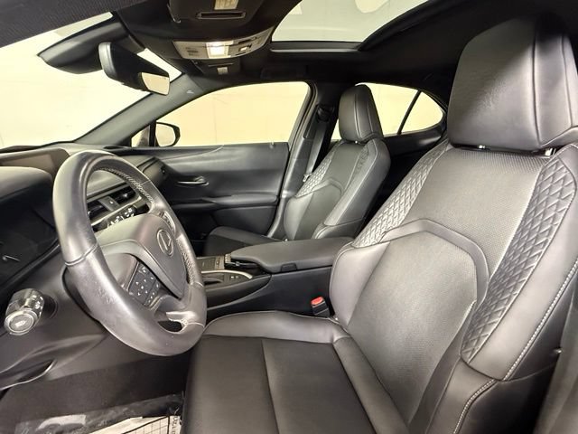 Used 2019 Lexus UX 250h AWD/4WD image 18