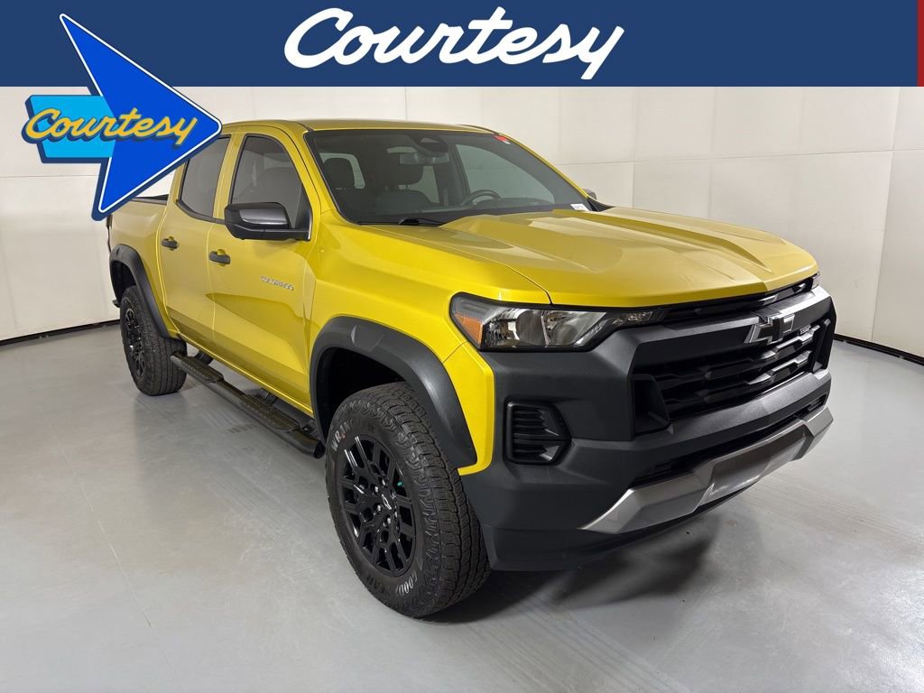 Used 2023 Chevrolet Colorado Trail Boss w/ Technology Package image 1