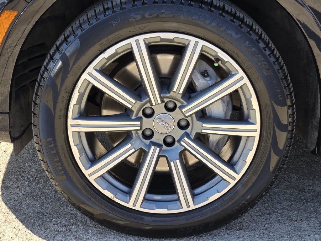 Used 2018 Audi Q7 3.0T Prestige AWD/4WD image 16