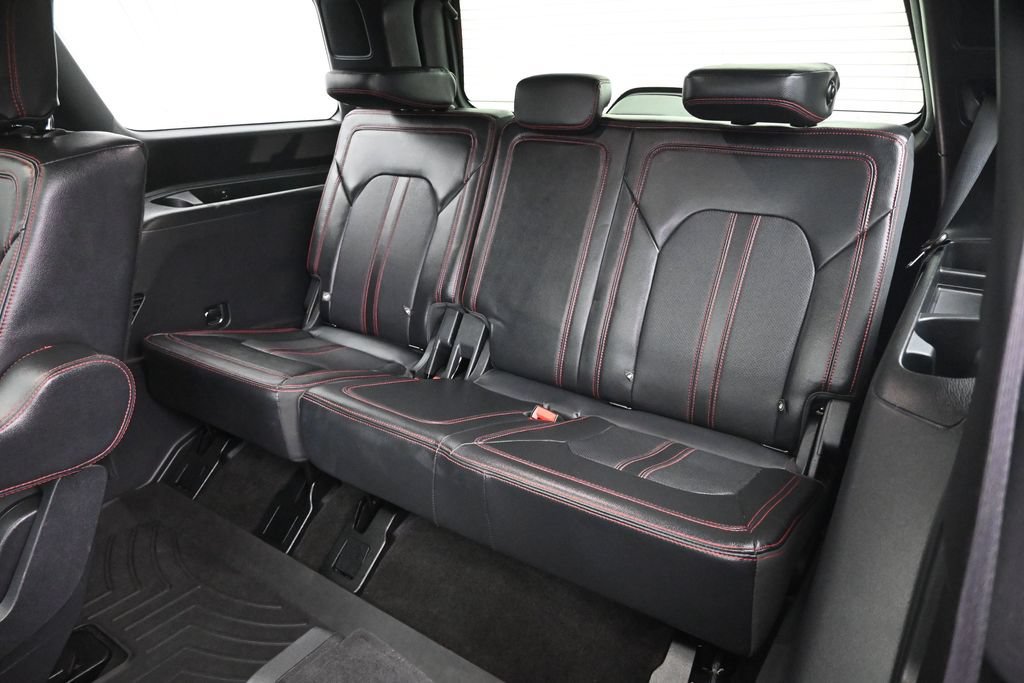 Used 2023 Ford Expedition Limited AWD/4WD image 14