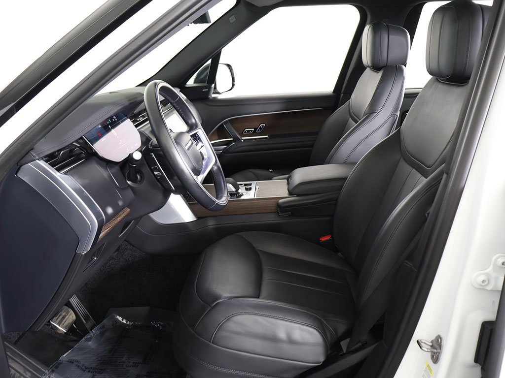 Used 2023 Land Rover Range Rover Long Wheelbase SE image 35