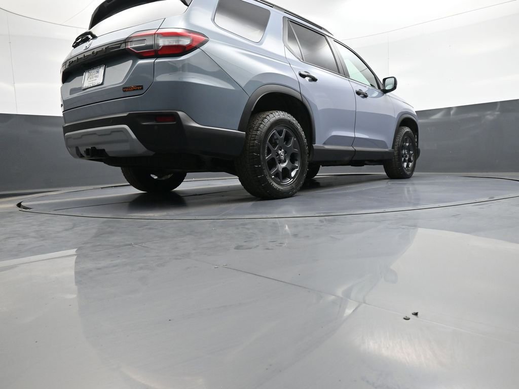 Certified 2024 Honda Pilot TrailSport image 32