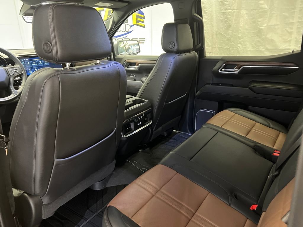 Used 2023 Chevrolet Silverado 1500 High Country w/ High Country Premium Package image 41