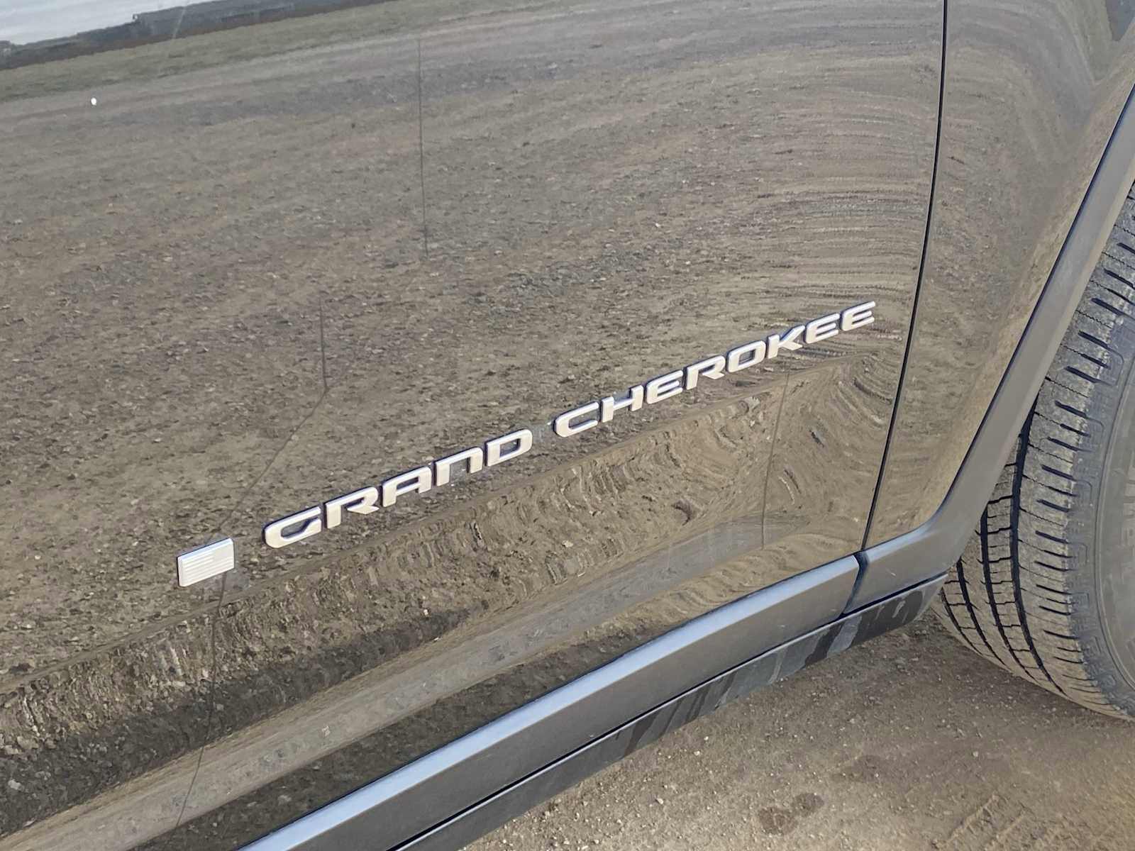 Certified 2024 Jeep Grand Cherokee L Limited image 15