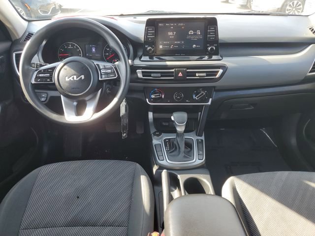 Used 2023 Kia Seltos LX image 24